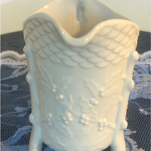 Vintage Tri Footed Mini Pitcher Creamer - Picture 5 of 8